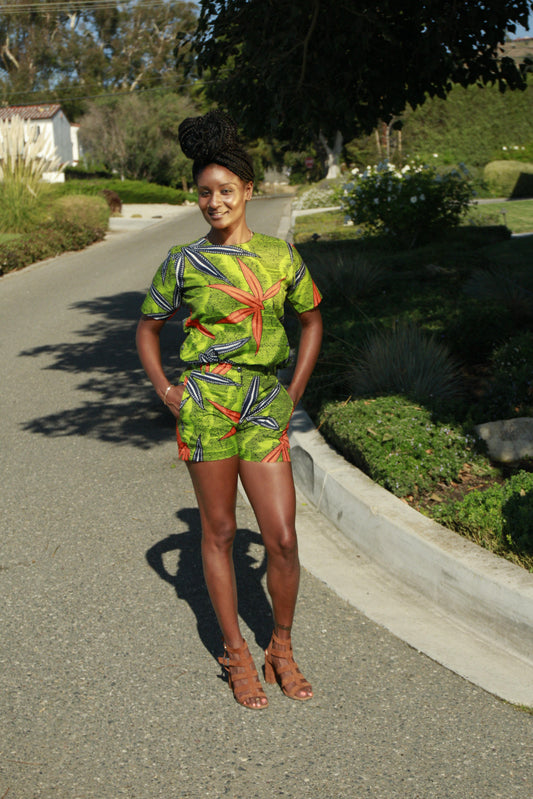 "Ahihia" is the Nigerian Igbo word for "grass."  Ladies shorts with pockets.  100% cotton.  Note: Runs small; order one size up for a more relaxed fit.