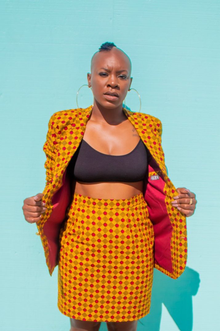 "Chidi" is a Nigerian Igbo word meaning "God exists."  High waist skirt.  Handmade and 100% cotton.